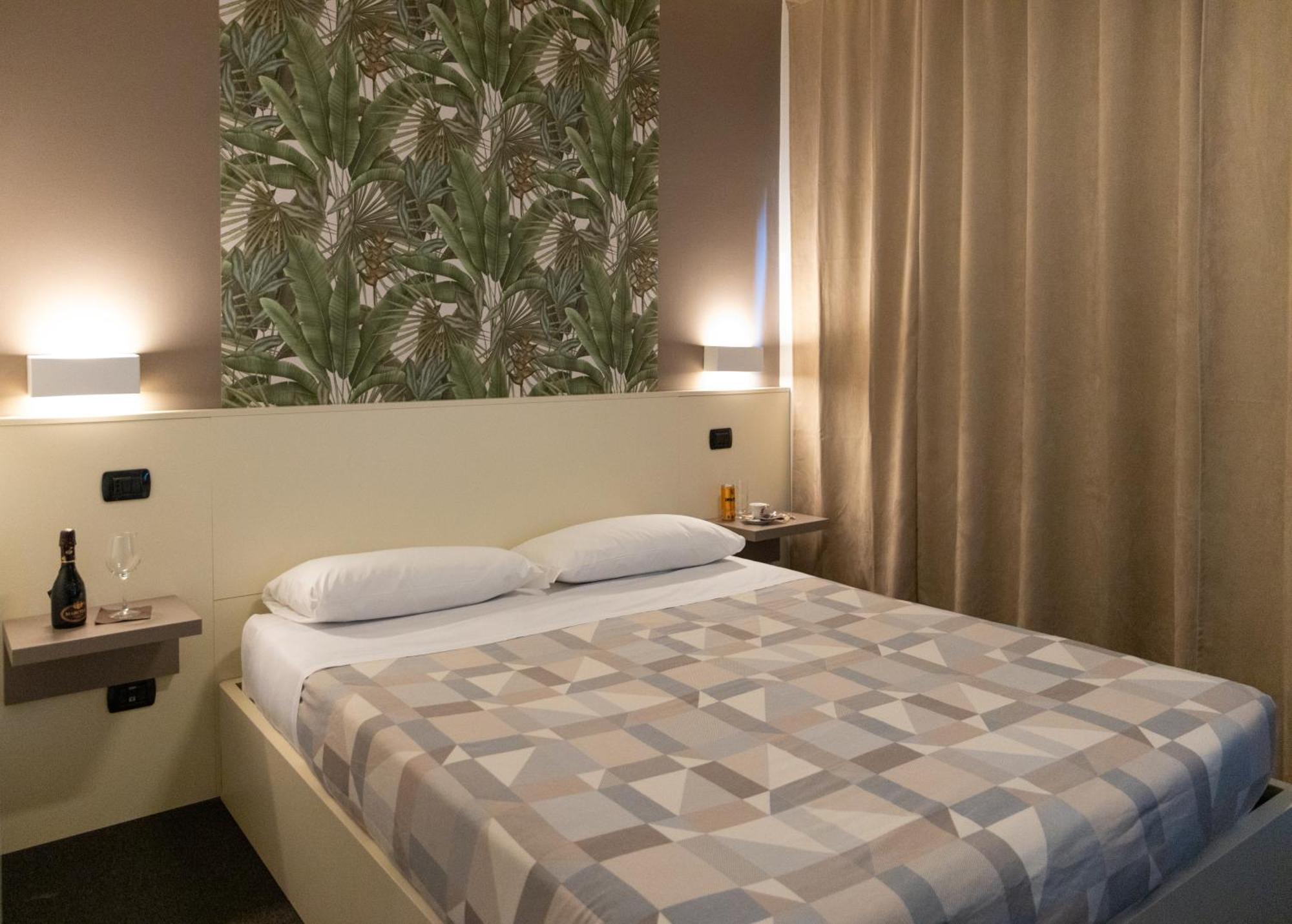 Hotel Giallo Noceto Buitenkant foto