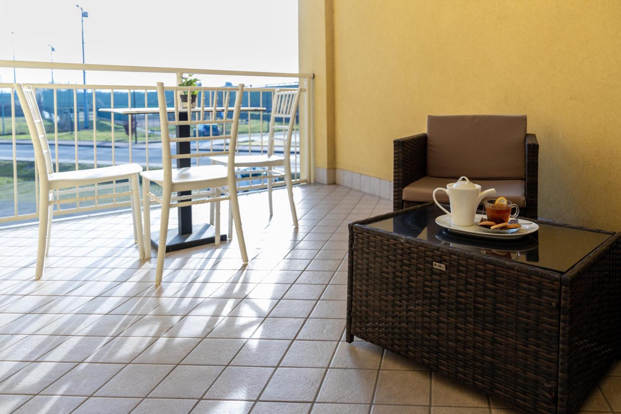 Hotel Giallo Noceto Buitenkant foto